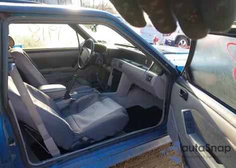 1990 Ford Mustang Gt/Cobra Gt z USA, uszkodzony, nr VIN 1FACP42E6LF107795